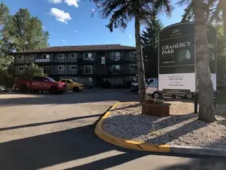 Charming, quiet, and spacious character apartments located in Selkirk. Located on Reid Ave, this cha...