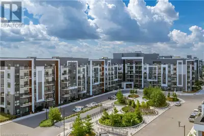 128 GROVEWOOD Common Unit# 513 Oakville, Ontario