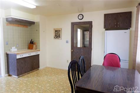 233 5th AVENUE W in Houses for Sale in Moose Jaw - Image 3