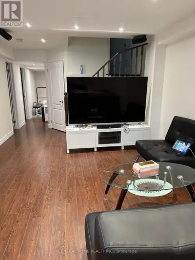 BSMT - 625 COUNTRY GLEN ROAD Markham (Cornell), Ontario