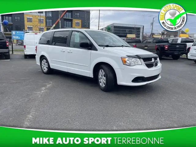 Dodge Grand Caravan Familiale 4 portes SXT 2014 in Cars & Trucks in Laval / North Shore - Image 4