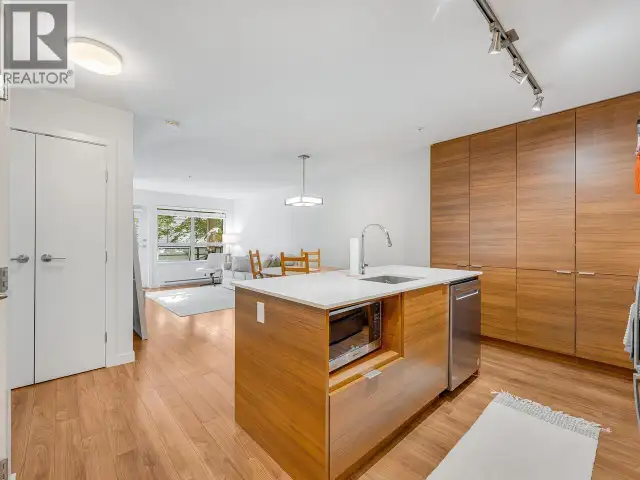 313 1677 LLOYD AVENUE North Vancouver, British Columbia in Houses for Sale in North Shore - Image 3