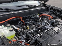 2.5L I-4 Hybrid Engine for efficiency - All-Wheel Drive for Canadian conditions - Advanced safety wi... (image 6)