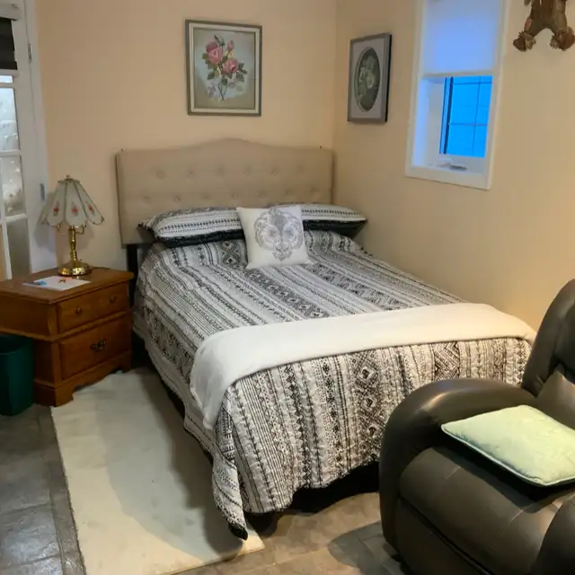 FULLY FURNISHED ROOM FOR RENT