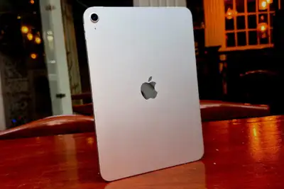 Call/Text: 905-715-5512 Get premium **iPad (6th generation), iPad (7th generation), iPad (8th genera...
