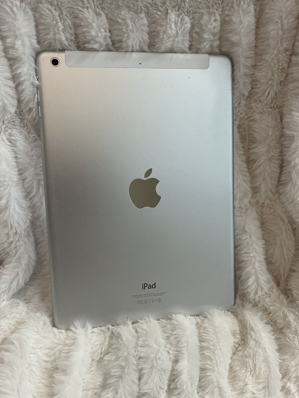 iPad Air A1475 WiFi + Cellular Unlocked 32GB in iPads & Tablets in Edmonton