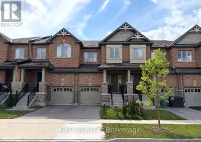 Discover contemporary living at 60 Reistwood Dr, a meticulously crafted townhouse built in 2020 that...