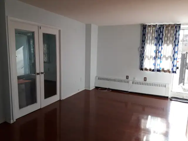 Three bedroom Condo Apartment is available for rent