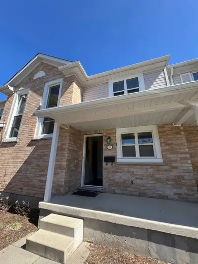 Suite Amenities About Townhouse for Rent 101-240 London Road, Guelph Rent: $3,150/month + utilities...