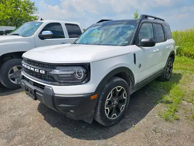 Kijiji Engine: 3 Cylinder Engine 1.5L L/100Km City: 9.3 L/100Km Hwy: 7.9 Safety Equipment ABS And Dr...