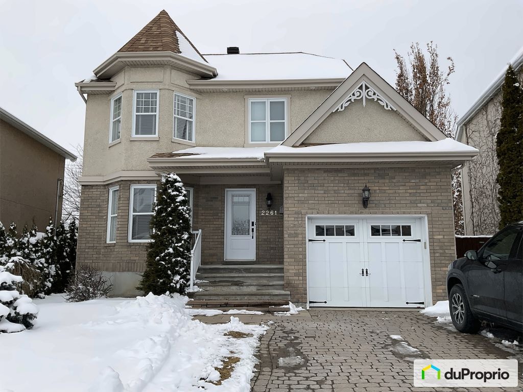 $899,000 - 2 Storey for sale in Ste-Rose — photo 1