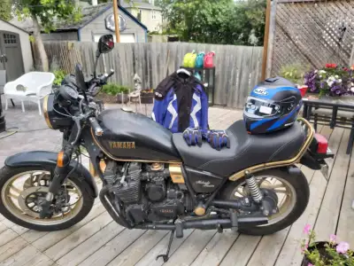 1981 Yamaha Xj650 midnight maxim good condition, ported polished exhaust, rebuilt jetted carbs, led...