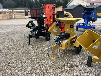 Iron Inventory Inc! 2022 Wallenstein BXMT3213 Wood Chipper and Shredder DEMO 3" chipping capacity 1"...