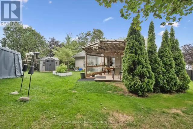 11 KEATING DRIVE Centre Wellington (Elora/Salem), Ontario in Houses for Sale in Kitchener / Waterloo - Image 17
