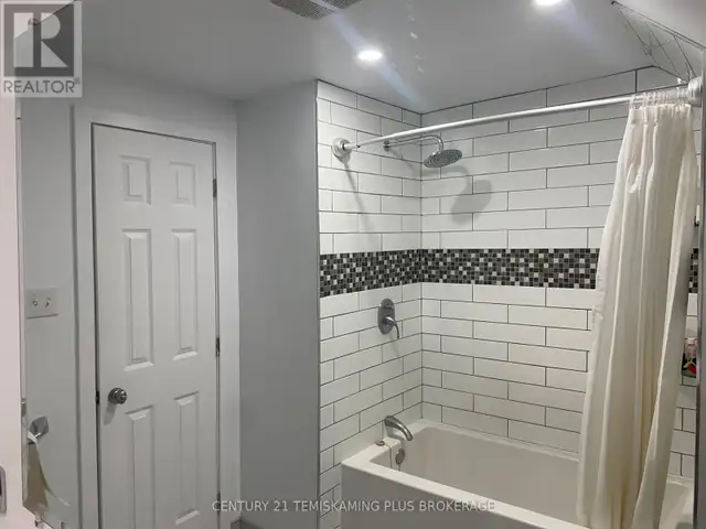 46 PAGET STREET N Temiskaming Shores (New Liskeard), Ontario in Houses for Sale in Sudbury - Image 11