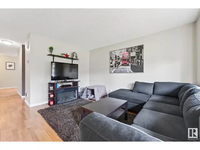 3512 42A AV NW Edmonton, Alberta62864759218305123
