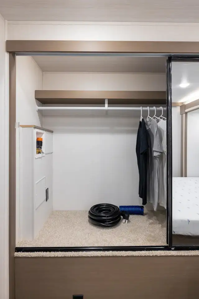 2026 Forest River EAST TO WEST ALTA 2775KFK in Travel Trailers & Campers in Regina - Image 19