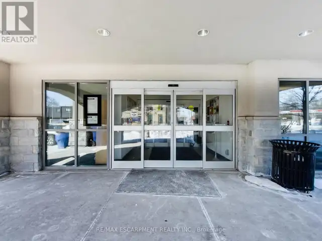 100 - 540 PLAINS ROAD E Burlington (LaSalle), Ontario in Commercial & Office Space for Sale in Oakville / Halton Region - Image 8