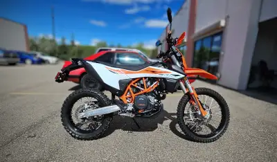 We have for sale a 2020 KTM Enduro 690R with only 910km, fully serviced & ready to ride! List price...