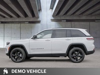 This Jeep Grand Cherokee boasts a Regular Unleaded V-6 3.6 L/220 engine powering this Automatic tran... (image 3)