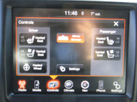 Thanks for viewing our South View Motors Inventory! BEAUTIFUL 3.0L DIESEL 2015 RAM 1500 LARAMIE! +3.... (image 4)