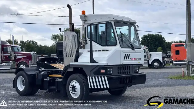 2018 KALMAR OTTAWA T2 4X2 YARD SPOTTER in Heavy Trucks in Edmonton - Image 4