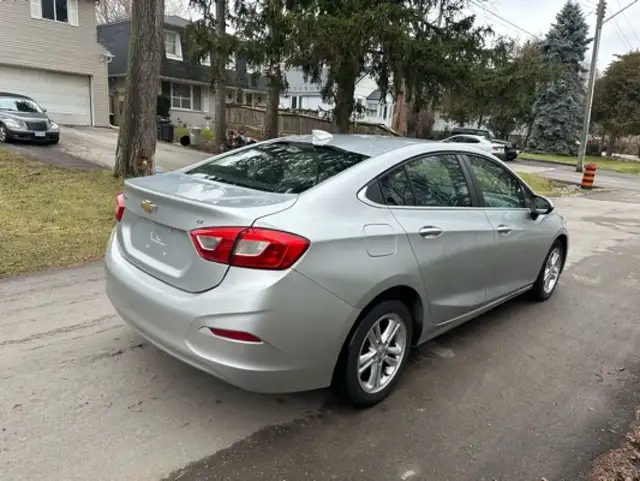 2018 Chevrolet Cruze 4dr Sdn 1.4L LT w/1SD in Cars & Trucks in City of Toronto - Image 8