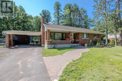 Check out this great four bedroom, three bathroom family Home located in a quiet Petawawa neighbourh...