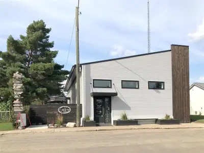 ANW//Alexander/Endless possibilities await! This beautifully updated property offers a bright, versa...