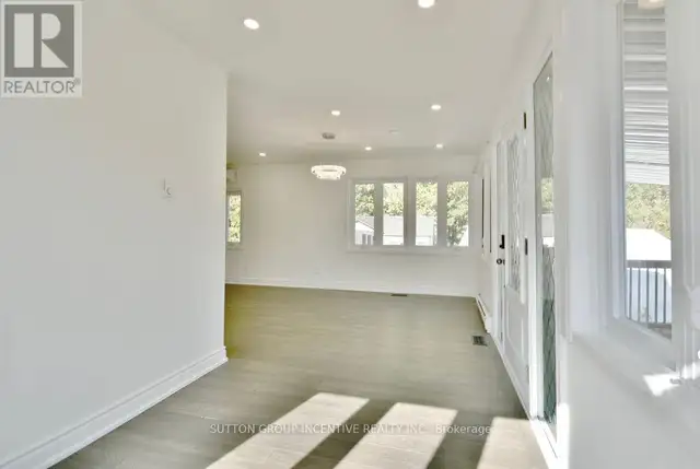 1556 HOUSTON AVENUE Innisfil, Ontario in Houses for Sale in Barrie - Image 14