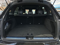 Double L Motors Ltd. FOR SALE: 2020 Mercedes-Benz GLC 300 4MATIC Luxury SUV | AWD | Fully Loaded. St... (image 5)