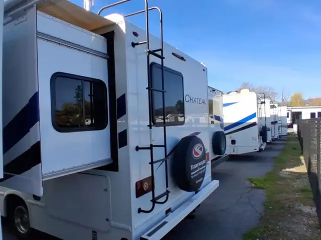 2023 Thor Motor Coach Chateau 22B in RVs & Motorhomes in Kelowna - Image 6