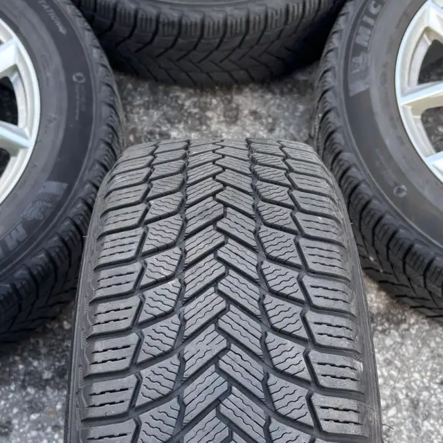 Volvo XC60 18 Inch *OEM* Wheels & Winter Tires in Tires & Rims in City of Toronto - Image 8