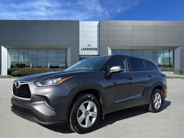 2024 Toyota Highlander LE AWD in Cars & Trucks in Oshawa / Durham Region