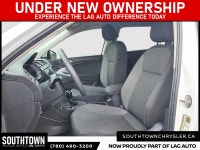 2020 Volkswagen Tiguan Trendline 4Motion Experience the Volkswagen Tiguan Trendline with only 191923... (image 8)