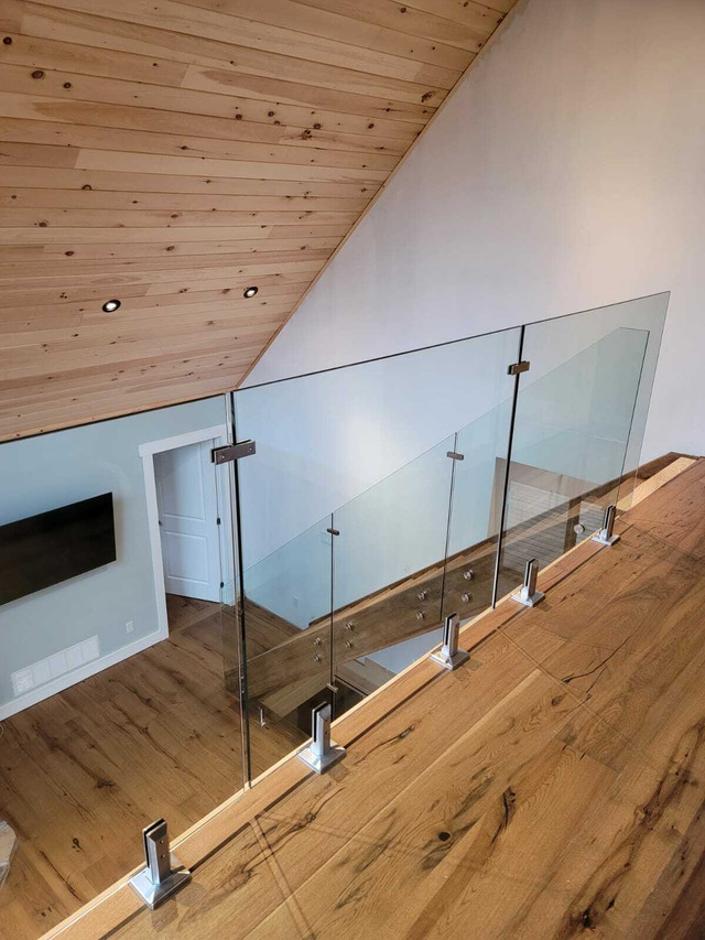 Tempered Glass Panels Standard Sizes for Glass Railing System in Other in Leamington - Image 2