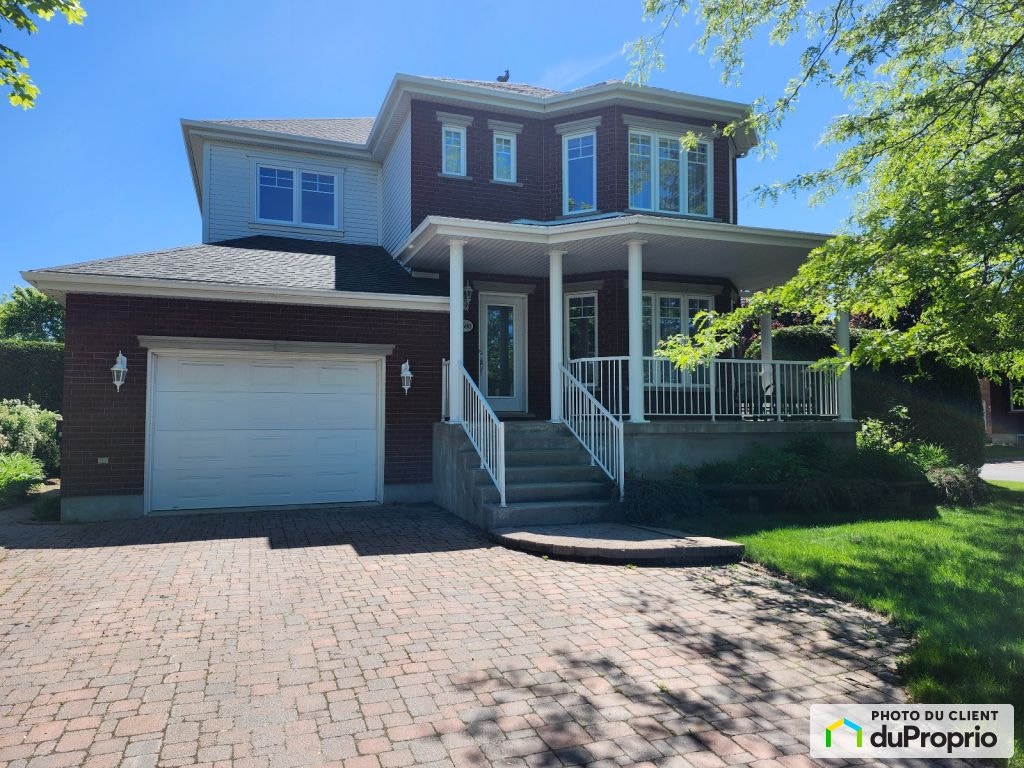 $1,049,000 - 2 Storey for sale in Longueuil (Vieux-Longueuil) — photo 1