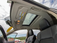 [110,459km 7 Passenger / AC / Tilt & Telescopic Steering / Power Windows-Mirrors-Locks-Keyless Entry... (image 3)