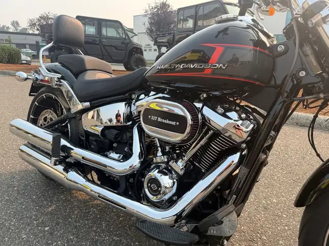 2024 Harley-Davidson Breakout in Street, Cruisers & Choppers in Chilliwack - Image 6