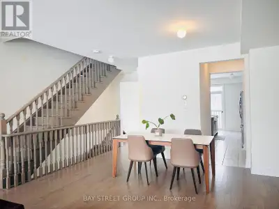 Welcome to this beautifully well maintained luxury TH residence in the heart of Vaughan. Located in...