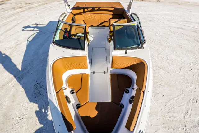 2026 Four Winns H2 Freedom in Powerboats & Motorboats in Rimouski / Bas-St-Laurent - Image 30