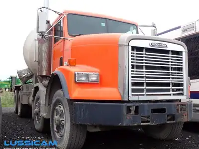 1998 Freightliner FLD112SD Freightliner FLD112SD 1998 1998 Freightliner FLD112SD maintenant disponib...