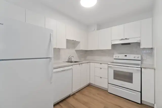 TWO BEDROOM APARTMENT AVAILABLE IN THE HEART OF DARTMOUTH in Long Term Rentals in Dartmouth - Image 10