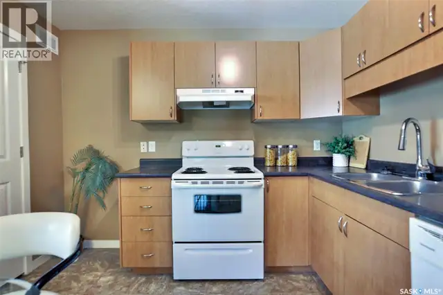 10 5011 James Hill ROAD Regina, Saskatchewan in Condos for Sale in Regina - Image 11