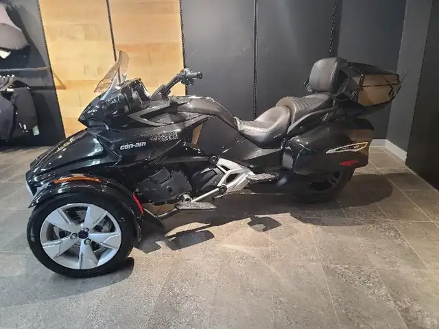 2023 CAN-AM F3 Limited SE6 in Sport Touring in Lanaudière - Image 4