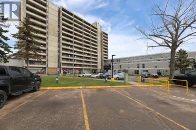 An ideal choice for those seeking a low maintenance lifestyle in a central location, complete with t...