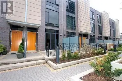 63 - 27 VALHALLA INN ROAD Toronto (Islington-City Centre West),