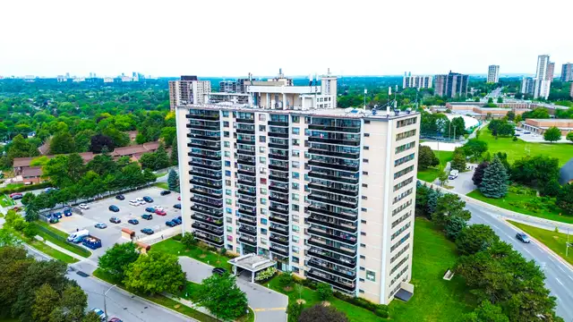 1 Bedroom Apartment for Rent - 30 Esterbrooke Avenue in Long Term Rentals in City of Toronto - Image 3