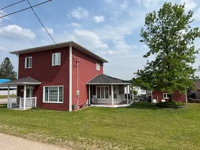 IMMEDIATE POSSESSION Three-bedroom two story has the bedrooms and main bathroom on the second floor....