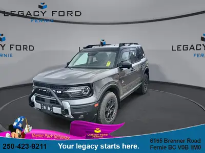 *Leather Seats, Heated Seats, SiriusXM, Apple CarPlay, Android Auto!* Looking for off-roading capabi...